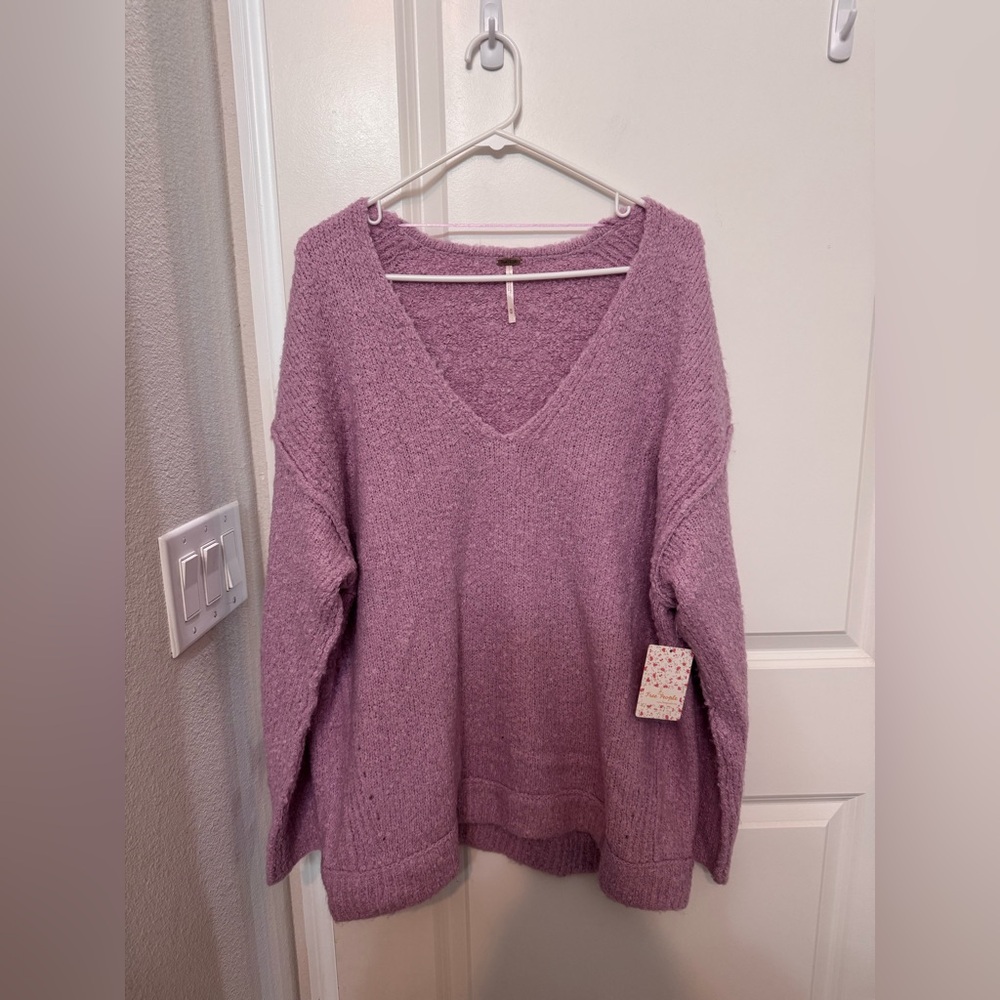 Free People Lavender V-Neck Sweater NWT
